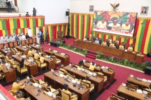 Hari Jadi Batam ke-196: Kapolresta Barelang Hadiri Rapat Paripurna Istimewa, Perkuat Sinergi Forkopimda