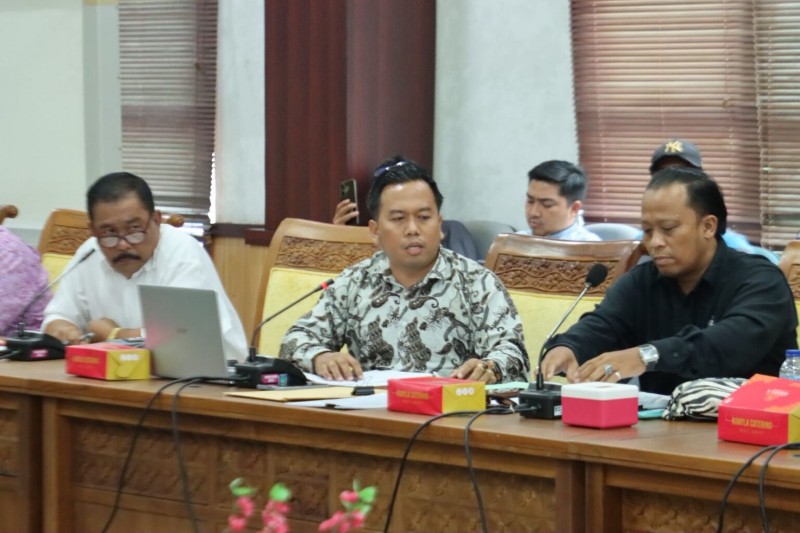 Komisi I DPRD Batam , RDPU Sengketa Lahan di Seraya Atas