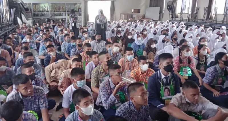 Sosialisasikan Penggunaan Bahasa Indonesia yang Baik dan Benar, Kesbangpol Kepri Masuk Sekolahan
