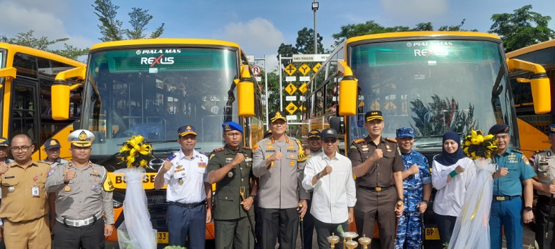 Perluas Akses Pendidikan, Pemko Batam Sediakan Bus Sekolah Gratis Pelajar Hinterland