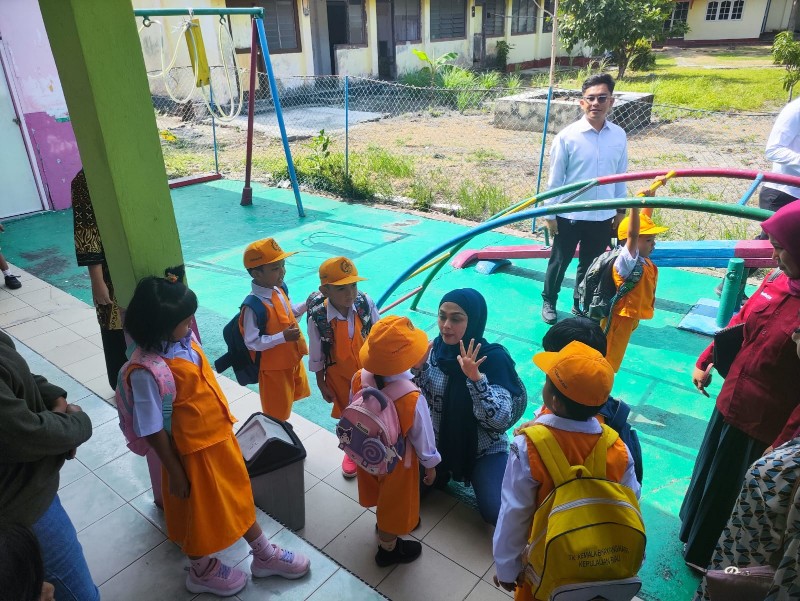 Ketua Bhayangkari Cabang Kota Barelang, Laksanakan Kunjungan dan Bimbingan ke TK Kemala Bhayangkari II Belakang Padang