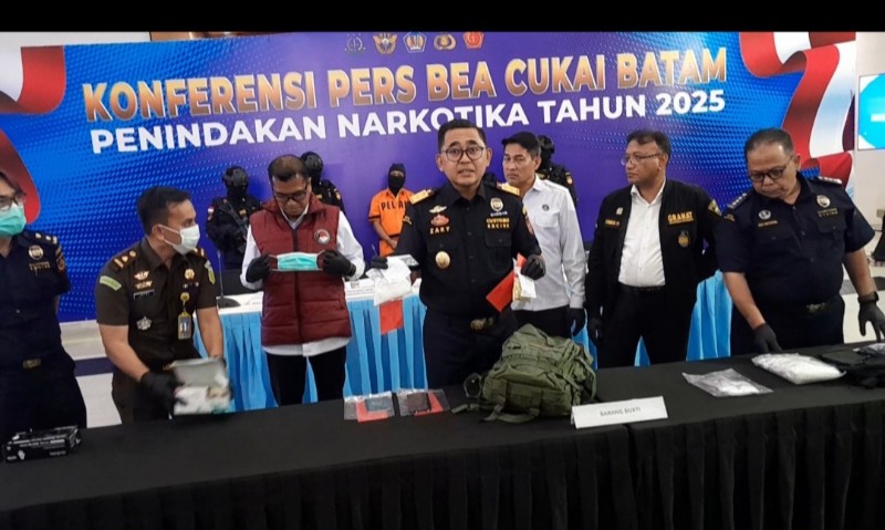 Banyak Kebocoran Negara, Menkeu Purbaya Bersihkan Pejabat Nakal di Bea Cukai Batam