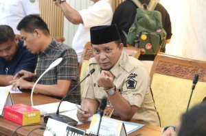 Dampak Pencemaran Limbah B3 di Perairan Dangas, Komisi III Gelar RDPU