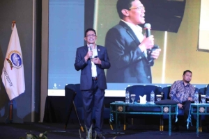 Ketua DPRD Batam Pimpin Diskusi Panel Rakernas Adeksi , Bahas Isu Revisi UU Pemerintahan Daerah