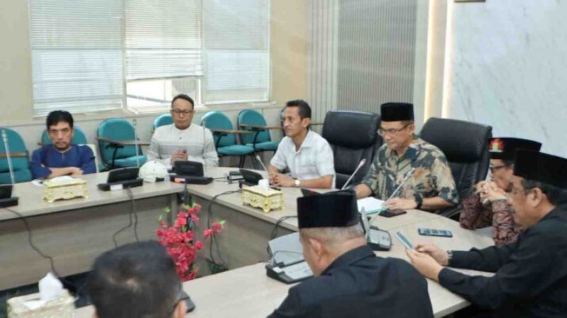 Intensifkan Pembahasan Ranperda LAM, Pansus Hadirkan Narasumber Tokoh Adat