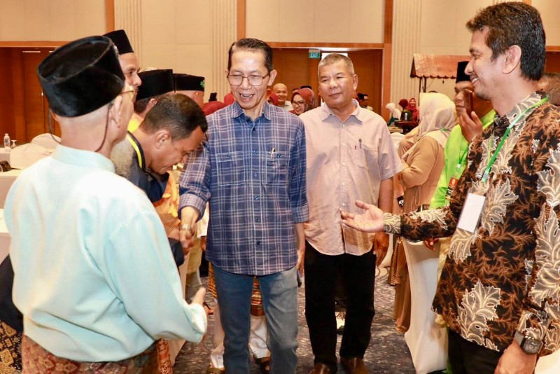 Tekankan Semangat Juang dan Kemandirian, Amsakar Buka Mubes VIII IWAKUSI