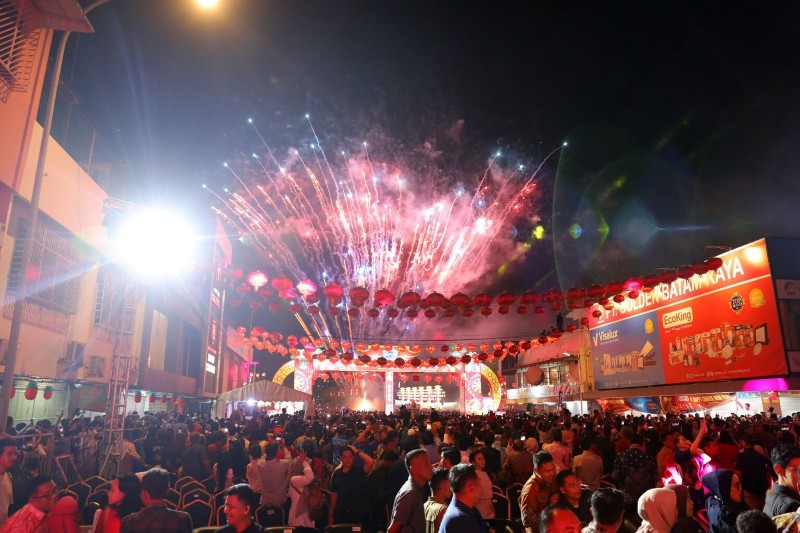 Perayaan Imlek 2577 di Batam Meriah, Panggung Budaya Hingga Kembang Api