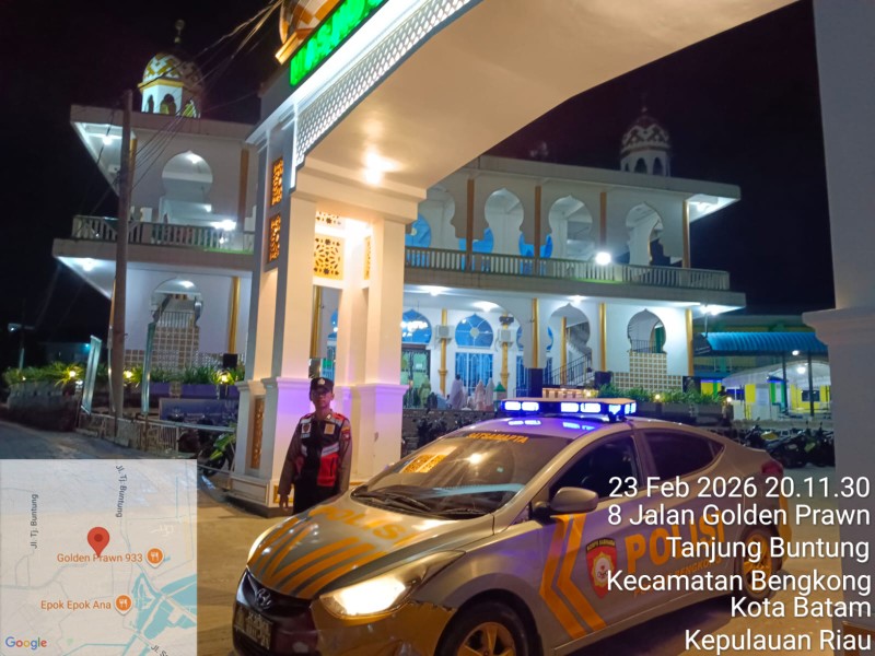 Polsek Bengkong Laksanakan Pengamanan Sholat Isya dan Tarawih, Wujudkan Rasa Aman di Bulan Suci Ramadhan