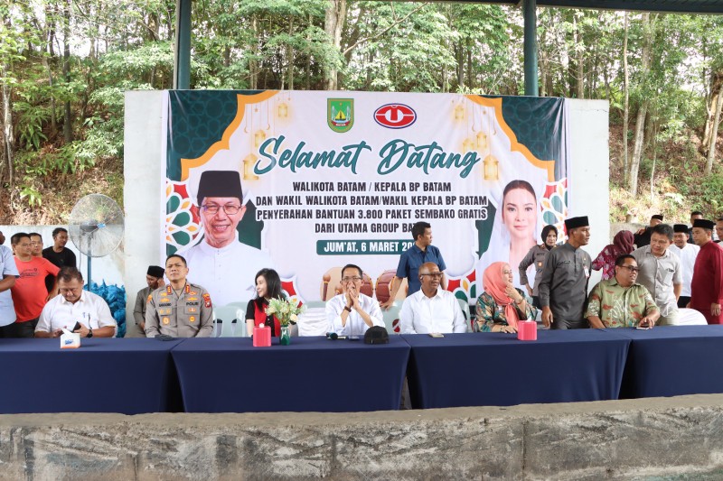 Penyerahan Bantuan 3.800 Paket Sembako oleh PT Utama Group di Lubuk Baja Berlangsung Aman