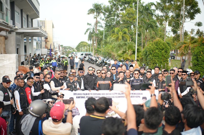 Kebersamaan Bulan Ramadan, Kapolresta Barelang Dampingi Kapolda Kepri Silaturahmi dengan HDCI Batam–Kepri