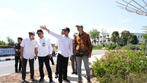 Memastikan Pembangunan Berjalan Sesuai Rencana, Amsakar Tinjau Proyek Taman hingga Infrastruktur Jalan dan Drainase