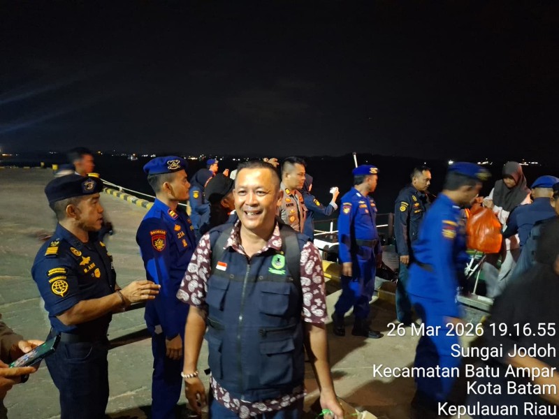 Polresta Barelang Bersama Polda Kepri dan Stakeholder Kawal Kedatangan 142 Pemudik Arus Balik Gratis di Pelabuhan Bintang 99 Batu Ampar