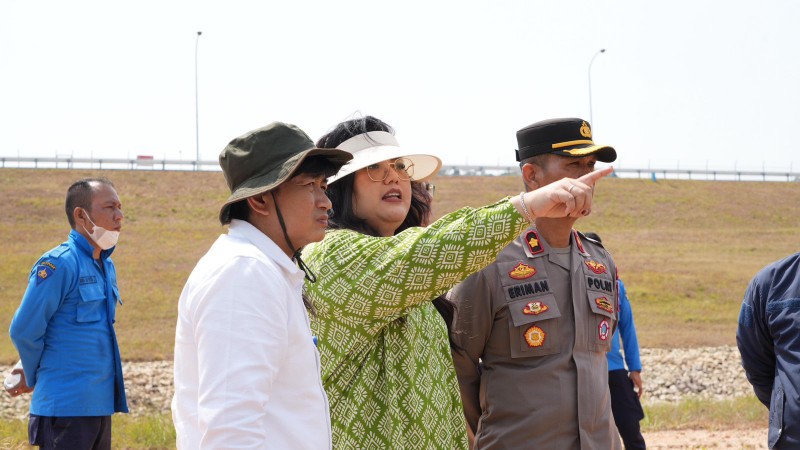 Masyarakat Waspadai Setiap Tindakan, Imbau Ariastuty Saat Tinjau Kebakaran Hutan