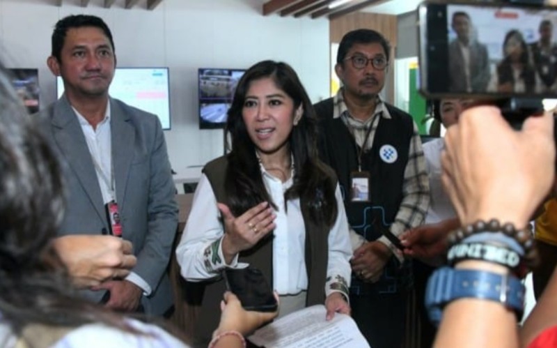 Tinjau Bandara Ngurah Rai, Menkomdigi Pastikan Akses Telekomunikasi Mudik 2026 Lancar dan Aman