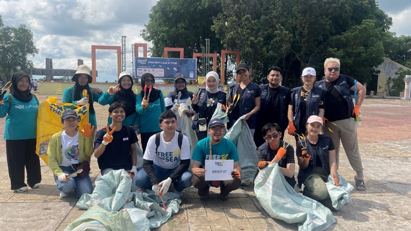 HARRIS Barelang Batam dan Free The Sea Peringati Hari Bumi 2025 dengan Bersih-Bersih Jembatan 1 Barelang