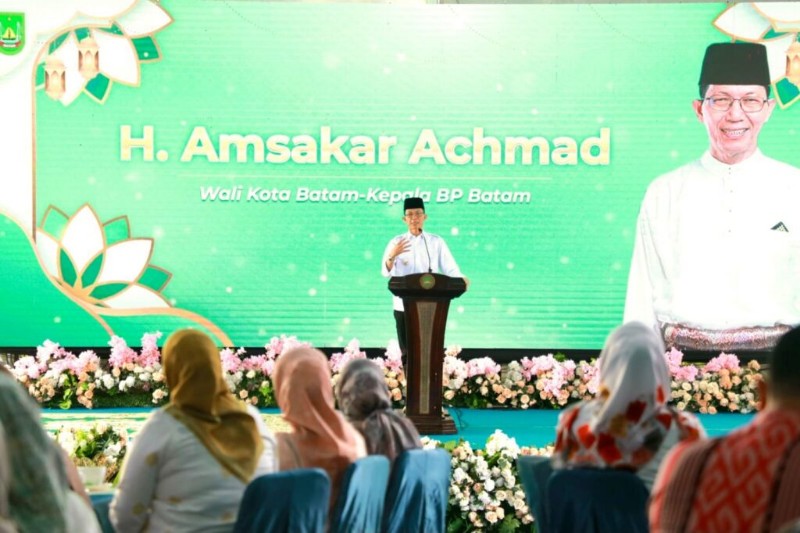 Wali Kota Batam Tekankan Peran Ibu Jadi Kunci, Dukungan Keluarga bagi Kinerja Aparatur