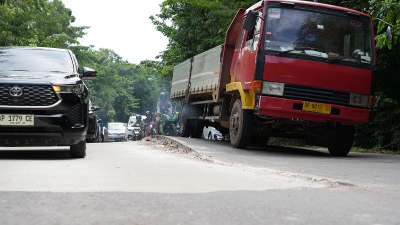 Penutupan Sementara Jl. Gajah Mada, BP Batam Lakukan Perbaikan Jalan Vista
