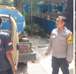 Pendistribusian Air Bersih Hari ke-70 Berjalan Kondusif di Batu Ampar