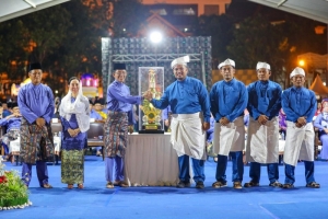 Ribuan Warga Hadiri Pembukaan MTQH XXXIV Batam, Meriah dan Semarak