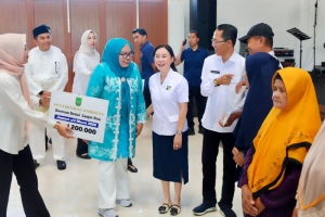 Komitmen Amsakar-Li Claudia Tingkatkan Bansos Lansia dan Insentif Kader Posyandu di Batam
