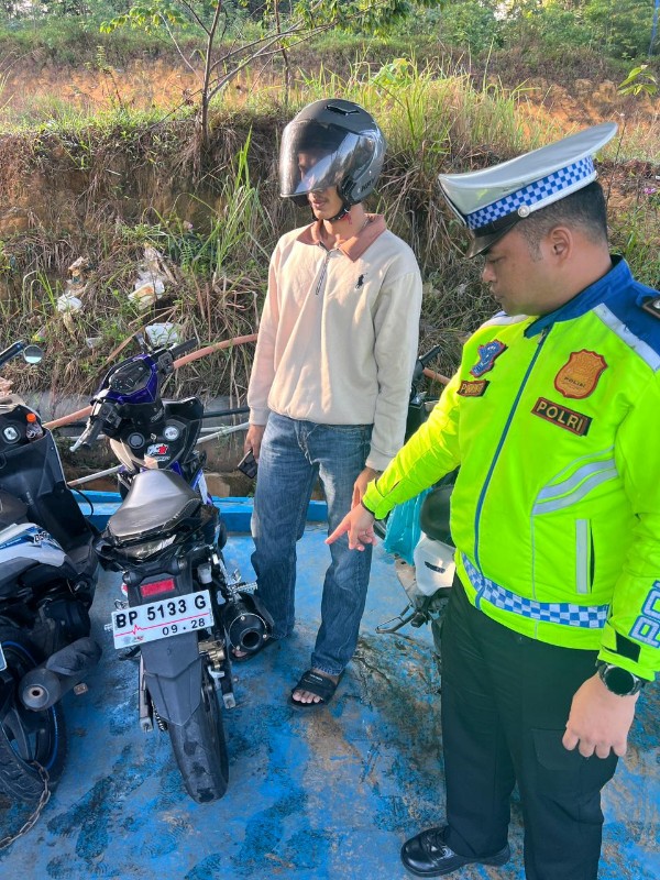 Tindak Knalpot Tidak Sesuai Spesifikasi Demi Kamseltibcarlantas, Satlantas Polresta Barelang Gelar Patroli Hunting
