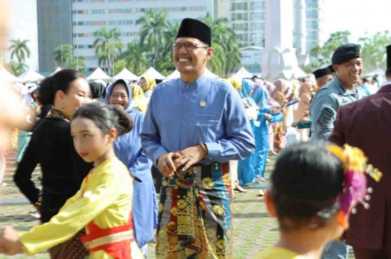 Pimpinan dan Anggota DPRD Meriahkan Upacara Peringatan Hardiknas Tingkat Kota Batam Tahun 2026