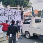 HMI Batam Demo BP Batam, Minta Penggusuran Pedagang Tanjunguncang Ditunda