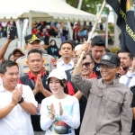 Amsakar-Li Claudia bersama Buruh Batam, MayDay Diisi Aksi Positif