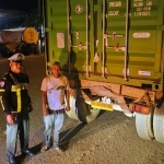 Satlantas Polresta Barelang Patroli Malam, Tindak Truck Trailer Tanpa Lampu Rem Demi Keselamatan Pengguna Jalan