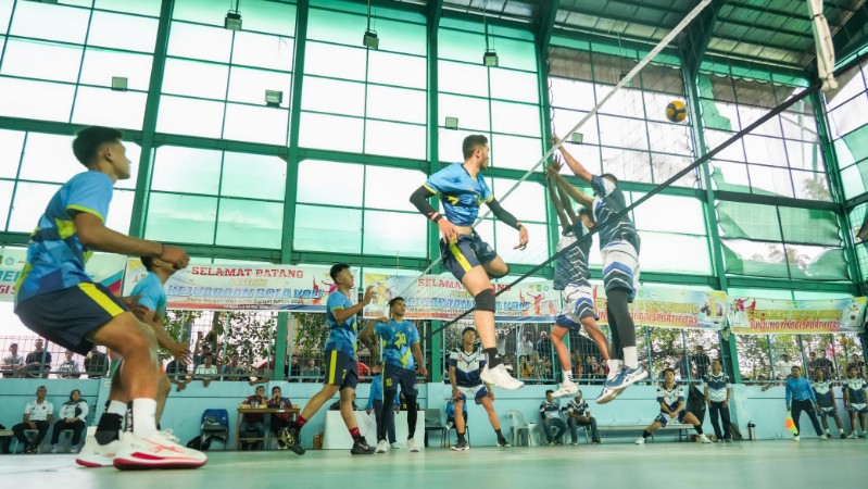Amsakar Achmad Tutup Rangkaian Kejuaraan Voli Piala Walikota 2026, BP Batam dan PGRI Sajikan Laga Final Sengit Lima Set