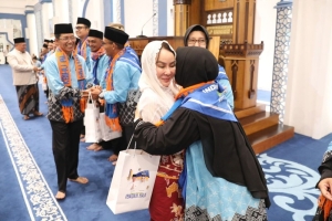 Amsakar Titip Batam dan Mohon Doa untuk Perjalanan Haji, Pamit ke Tanah Suci