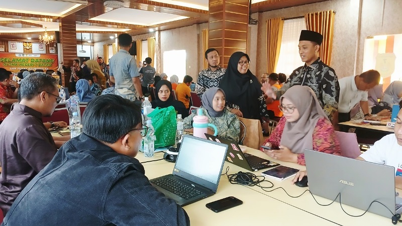 Banyak Siswa Belum Dapat Sekolah, Anggota DPRD Kepri Aman Minta Disdik Benahi SPMB
