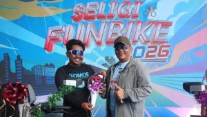 Kapolda Kepri Ajak Warga Hidup Sehat, Salurkan 1.000 Paket Bansos pada Hari Bhayangkara