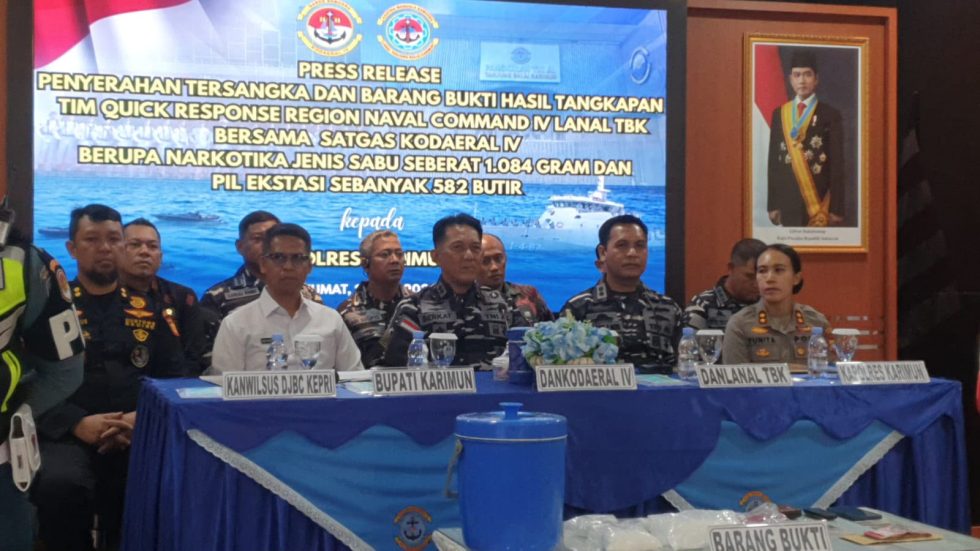 Tekong Speedboat Ditangkap TNI AL, Bawa Sabu dan Ekstasi dari Malaysia ke Karimun