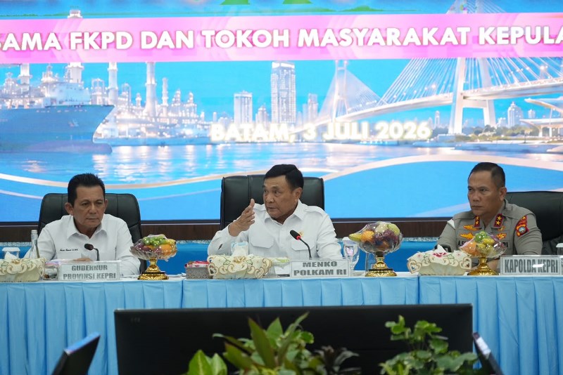 Menko Polkam Ungkap Ancaman Perang Digital yang Mengintai Generasi Muda di Batam