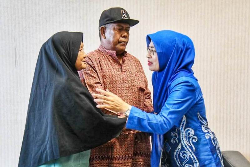 Sekdapov Kepri Misni Serahkan Santunan TASPEN Rp832 Juta ke Ahli Waris PPPK DPRD yang Kecelakaan
