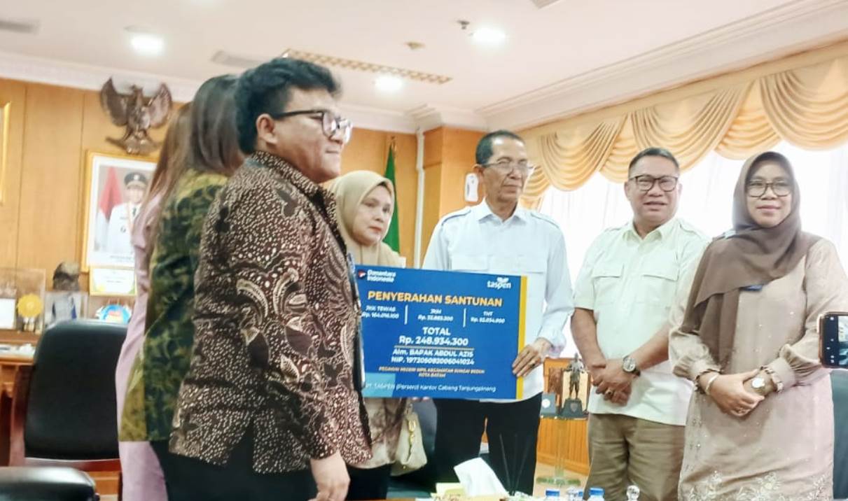 TASPEN Serahkan Santunan Rp1,08 Miliar ke Ahli Waris ASN Batam dan PPPK Kepri, Meski Baru 6 Bulan Jadi Peserta