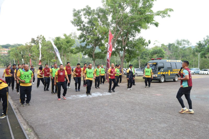 Polresta Barelang Gelar Kesamaptaan Jasmani Berkala Semester II Tahun 2026
