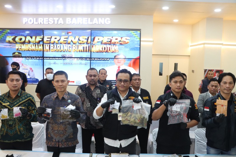 Pemusnahan Barang Bukti Narkotika, Polresta Barelang Musnahkan Barang Bukti dari 14 Laporan Polisi