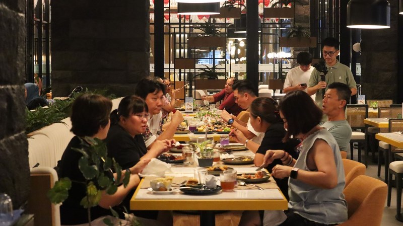 Swiss-Kitchen LIVE Hadir di Grand Swiss-Belhotel Harbour Bay Batam, All-You-Can-Eat BBQ