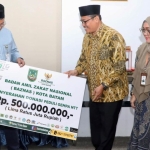 Pemko Batam Terima Donasi Peduli Gempa NTT