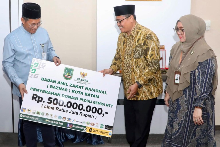 Pemko Batam Terima Donasi Peduli Gempa NTT