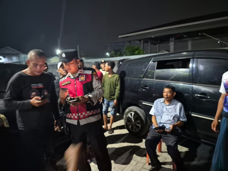 Polsek Sekupang Bantu Lansia yang Linglung di Perumahan Gesya Eternal, Respon Cepat Layanan Polisi 110